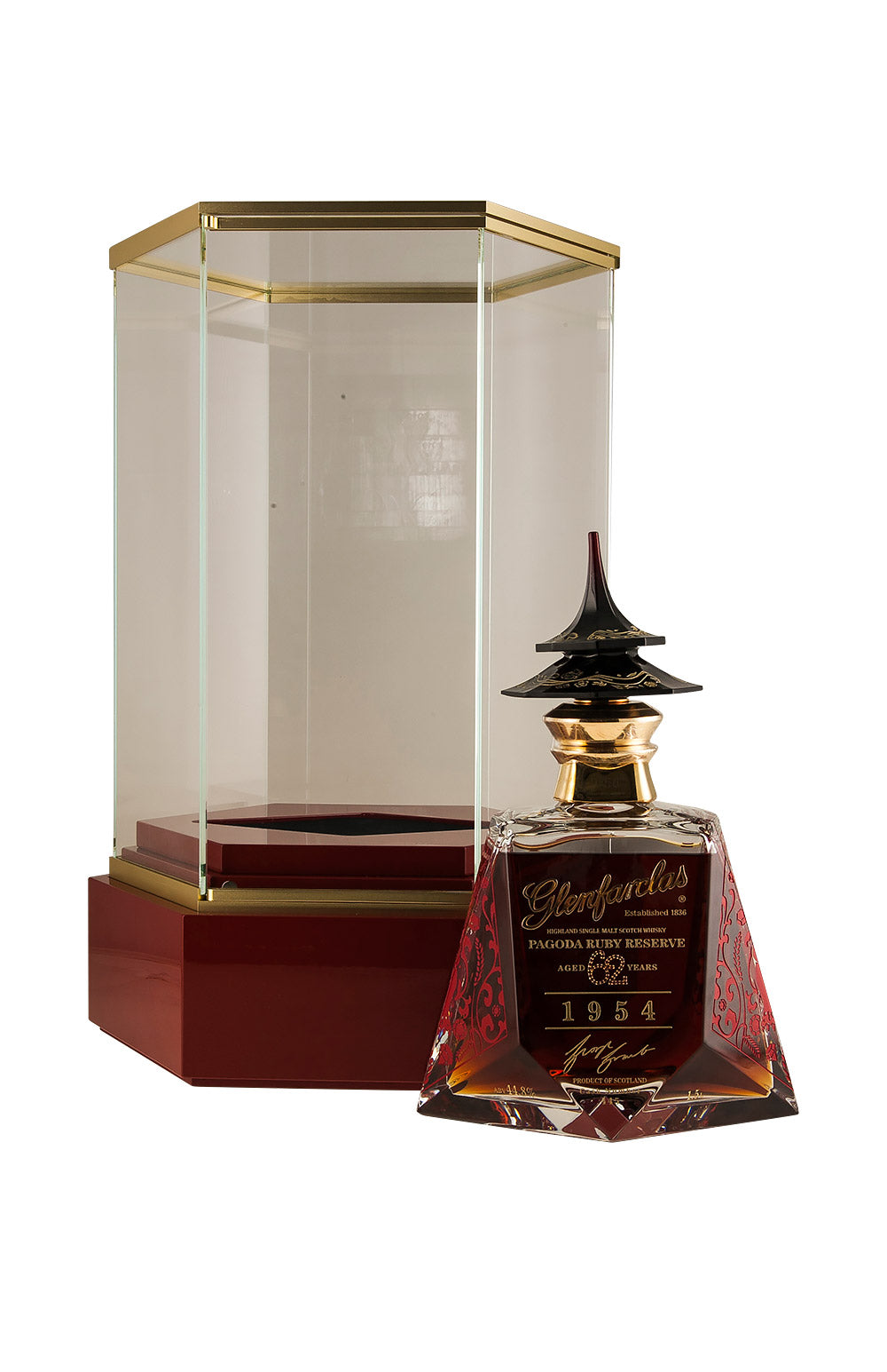 Glenfarclas 62 Year Old Ruby Reserve Pagoda Gold Edition 150cl 1954