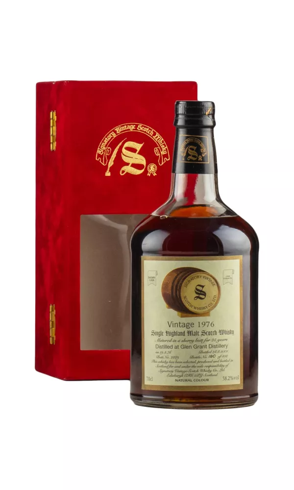 Glen Grant 25 Year Old Single Sherry Butt Signatory Vintage (Bottled 2001) Glen Grant 25 Year Old Single Sherry Butt Signatory Vintage (Bottled 2001)