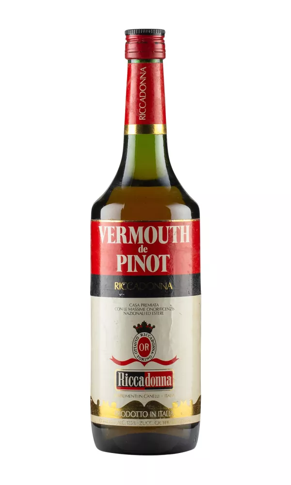 Riccadonna Vermouth de Pinot c. 1970s Riccadonna Vermouth de Pinot c. 1970s