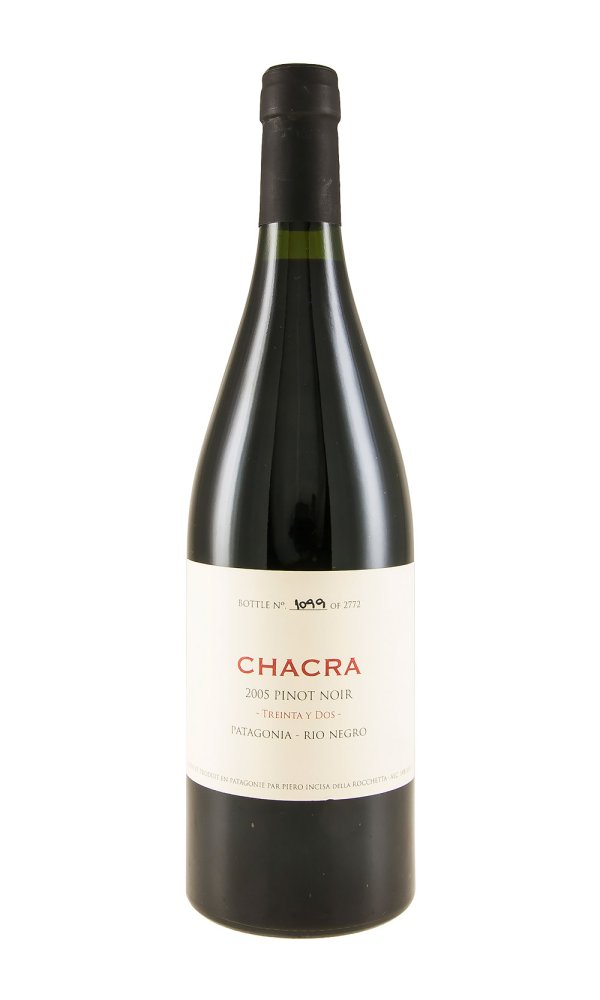 Chacra Treinta Y Dos Pinot Noir