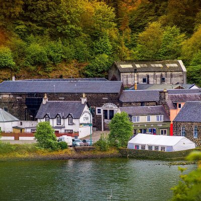 Tobermory is situated just outside the town of the same name, the capital of the Hebridean island of Mull. The distillery produces single malt under two different labels - the lightly peated Tobermory and the more heavily peated Ledaig