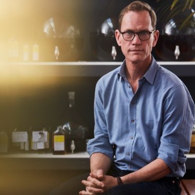 Founded in 2000 by John Glaser, Compass Box is an innovative blender and bottler of fine Scotch whisky.