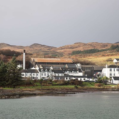 Jura distillery is situated on the tiny island of Jura off the west coast of Scotland. This remote, one pub, one road island to the north of Islay may seem an unlikely setting for a globally celebrated brand, yet that is just what Jura has achieved through the consistent quality of its distinctive single malts.
