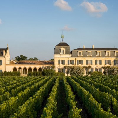Domaine Clarence Dillon’s history began in 1935, when American financier Clarence Dillon purchased the Bordeaux First Growth Château Haut-Brion with the goal of restoring it to its former glory and reclaiming its place among the world’s wine elite.