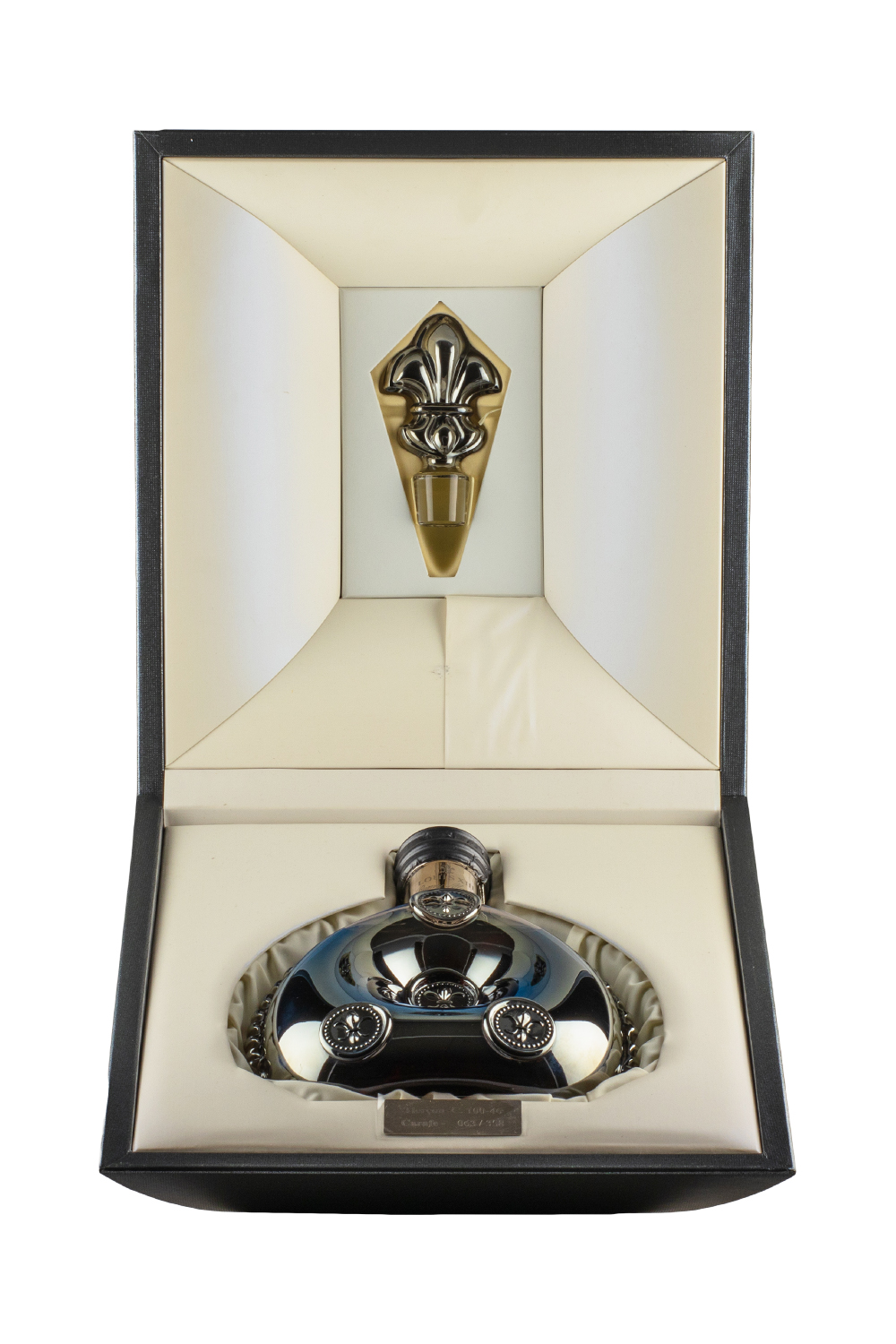 LOUIS XIII Black Pearl - Limited Editions - Official Website